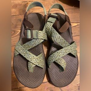 Chaco Womens Size 8 Great Condition! sandals Green & brown “Vineyard Diamonds”